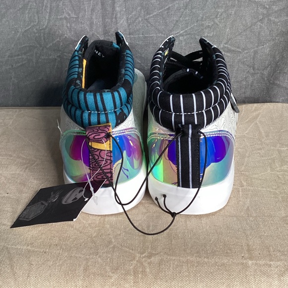 NWT Disney’s The Nightmare Before Christmas Hightop Sneakers Women size 9 - Picture 5 of 6